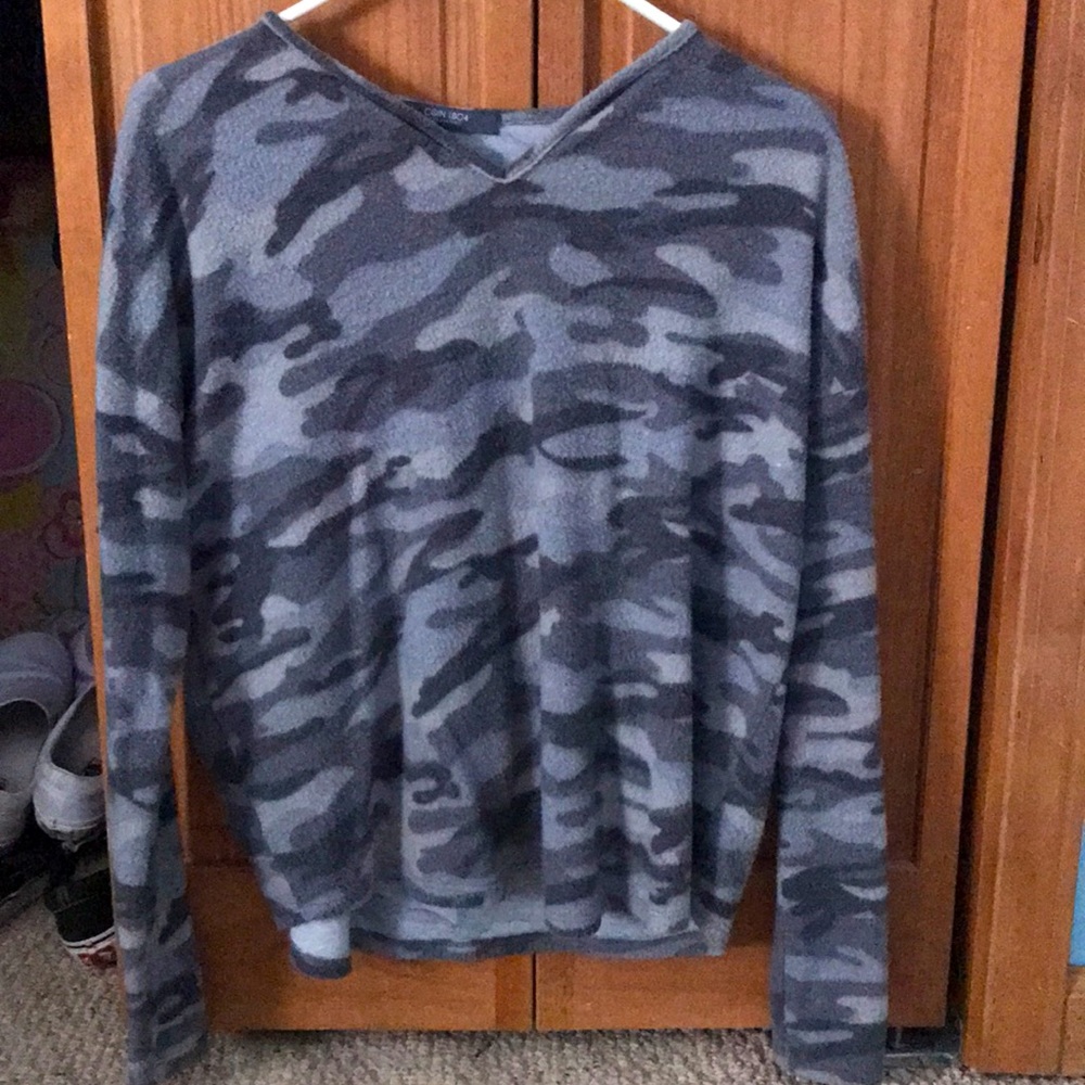 Gray camo shirt